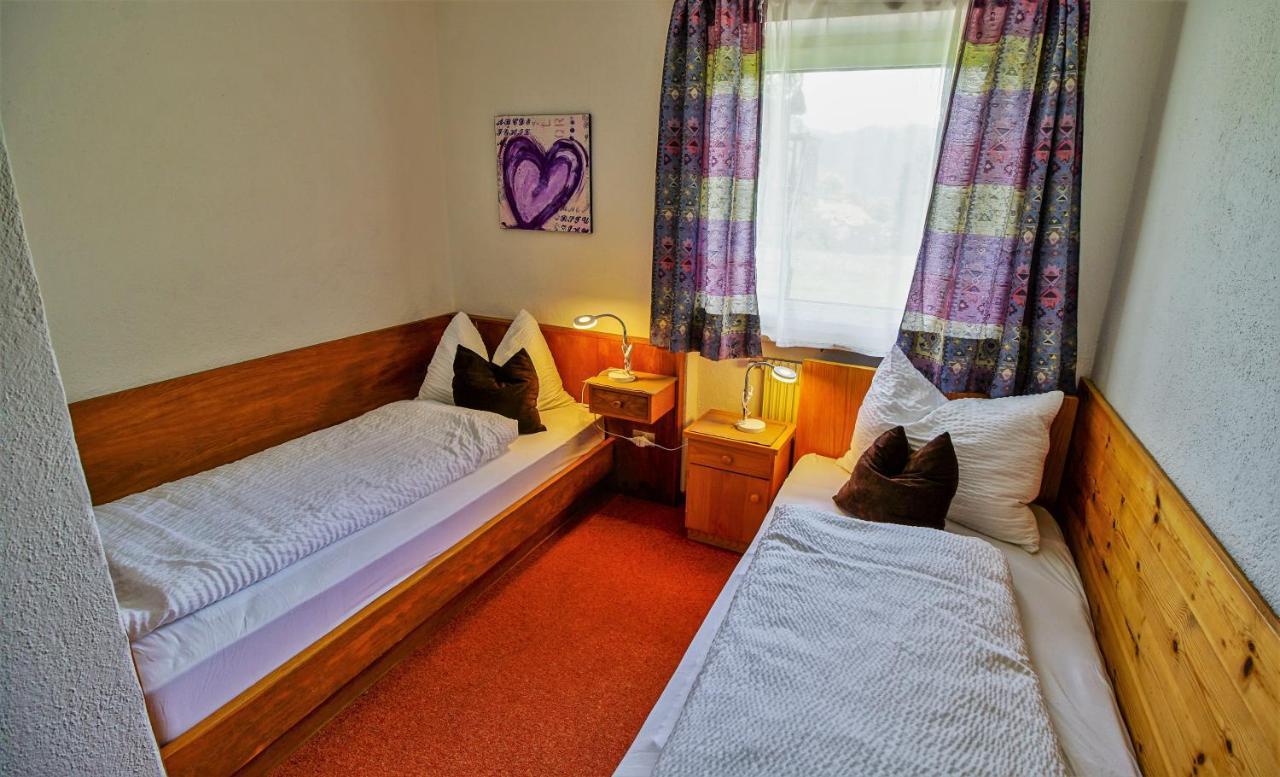 Appartments Neuhof Collalbo Chambre photo